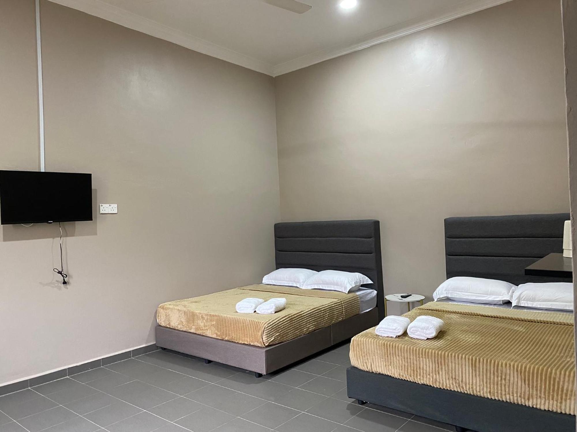 Sasuka Guesthouse Marang Esterno foto